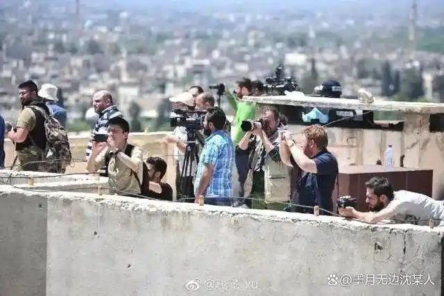 31名记者丧生：国际冲突中的媒体安全危机与战地记者生存困境