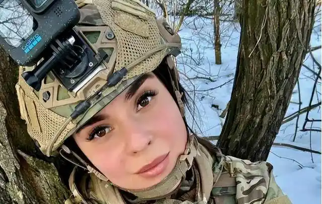 战地记者危?俄美女记者踩中地雷被炸死,乌女记者被无人机袭击