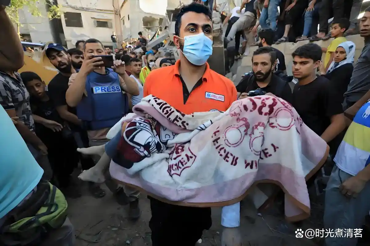 没有正义，只有生存！从“战地记者”到多重人设网红，贾法拉维用死亡证明：任何宣传戏剧都敌不过现实政治的子弹