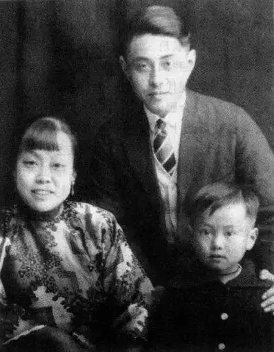 功在世界 心怀家国！一文回顾科学巨擘杨振宁先生的一生