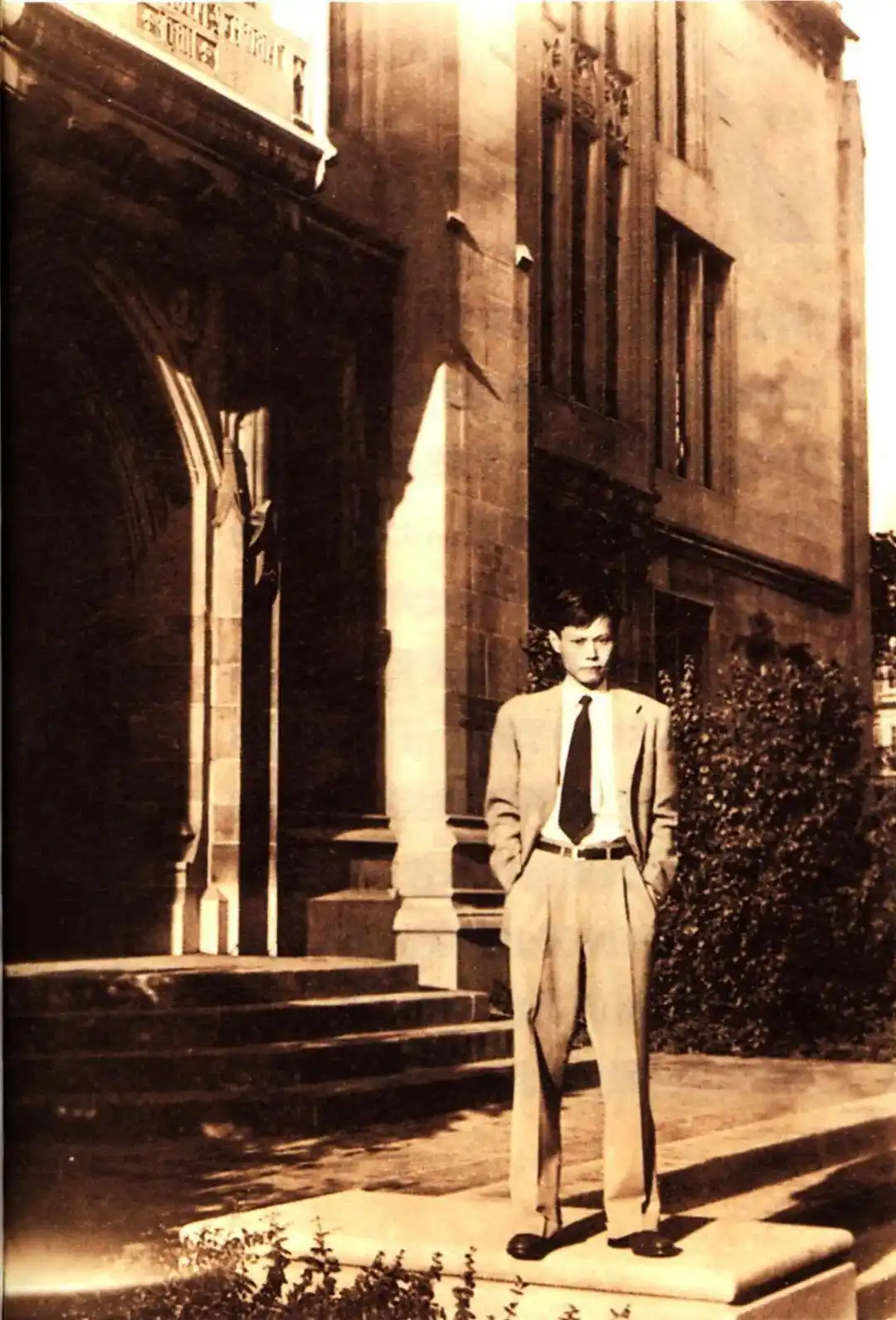 功在世界 心怀家国！一文回顾科学巨擘杨振宁先生的一生