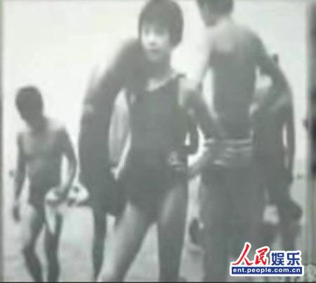 袁立躺枪因网友言论痛哭 20年情史揭秘(组图)