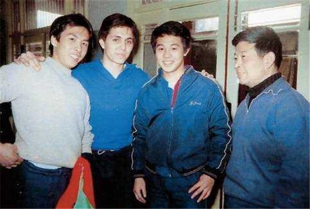 甄子丹新片致敬李小龙，我却想起25年前的《精武门》，那才是经典