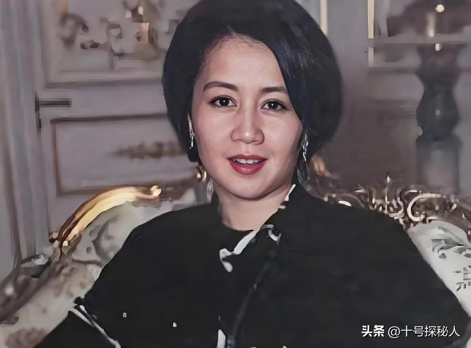 临终将“私生子”托付给何超琼,赌王下的这盘大棋,五年后才看懂