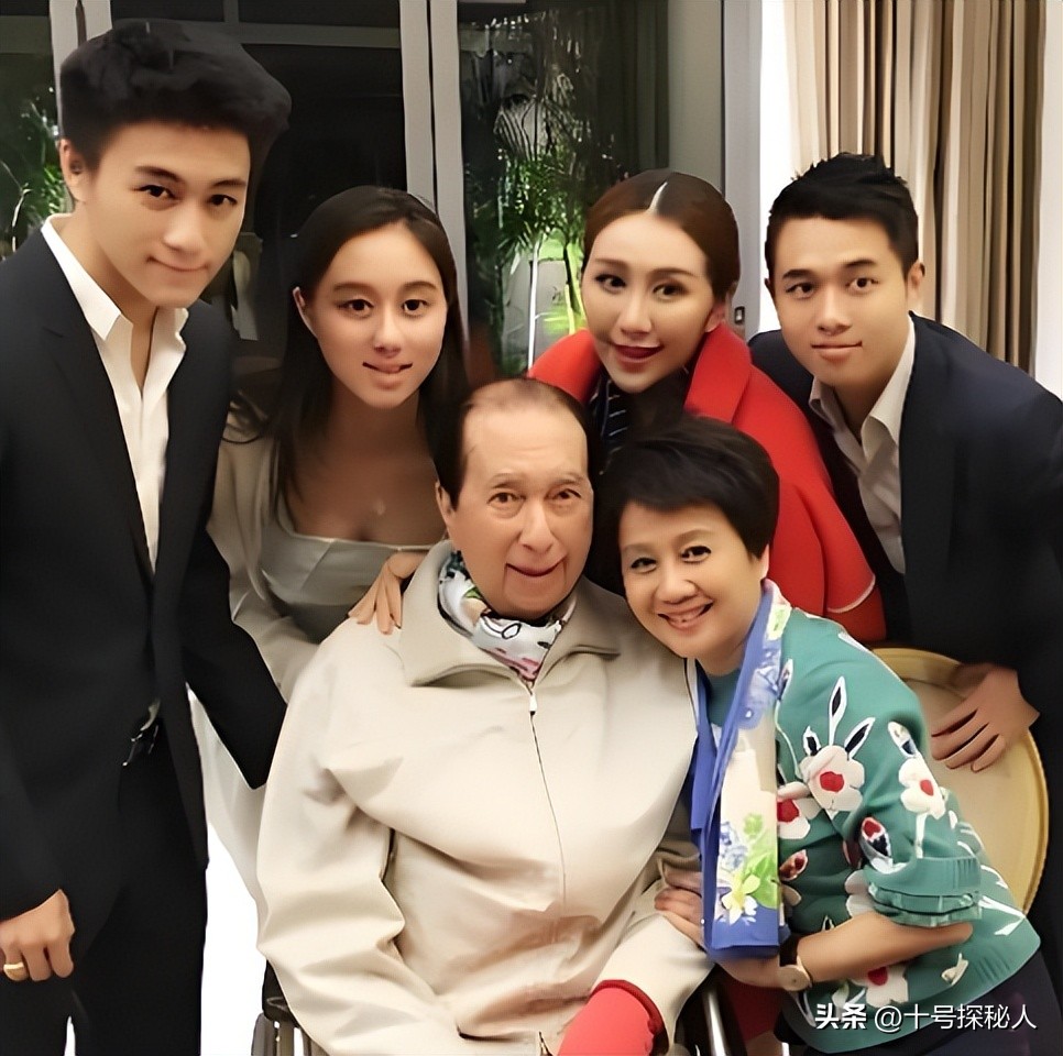 临终将“私生子”托付给何超琼,赌王下的这盘大棋,五年后才看懂