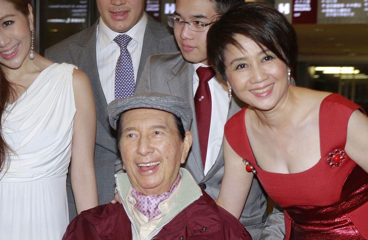 临终将“私生子”交给何超琼，赌王下的这盘大棋，到5年后才看懂