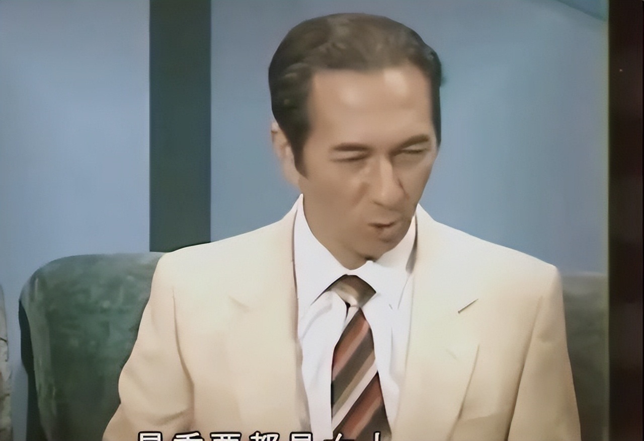 把赌王几房太太一对比,原来“素未谋面”的五太,才是最后的赢家