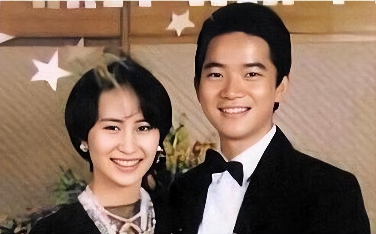 把赌王几房太太一对比,原来“素未谋面”的五太,才是最后的赢家