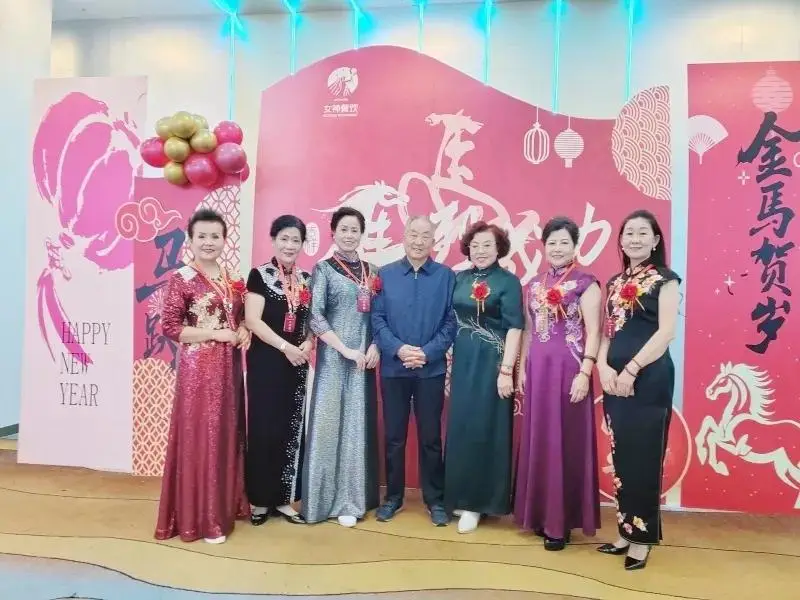 定格精彩，共赴新程——梦之队成立13周年新年庆典圆满举行，共绘公益新蓝图