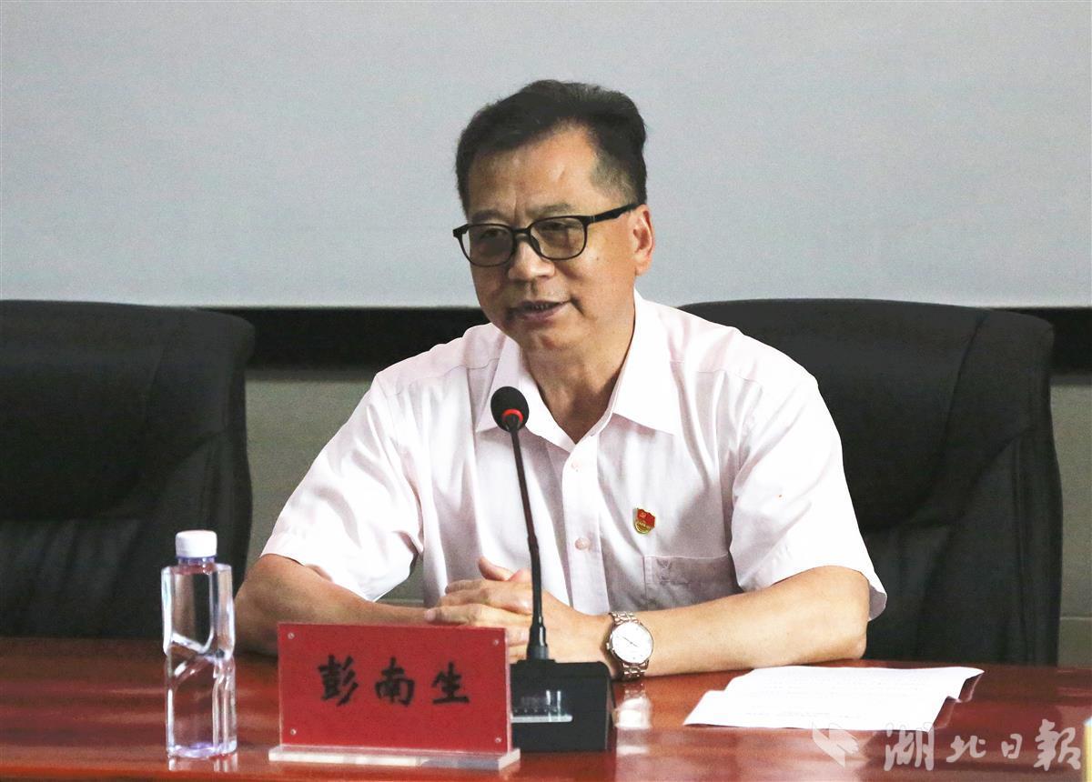 应城“理论热点面对面实践基地”揭牌