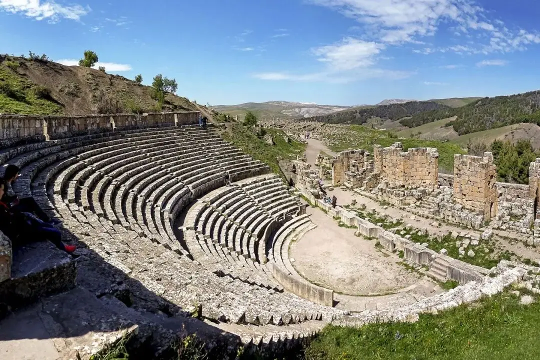 非洲旅游行程推荐—埃及和阿尔及利亚旅游行程攻略，解锁北非多元风情