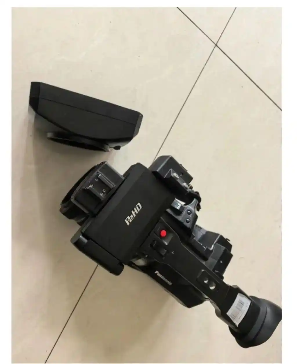 电视台女记者采访中被打伤,中国记协发声,官方通报相关细节