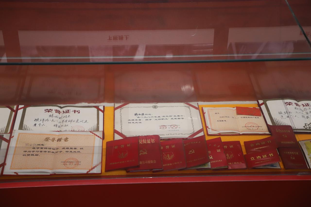 “追寻初心光辉印记”系列报道 镌刻在中华世纪坛的功勋——河南油田人石油精神探寻