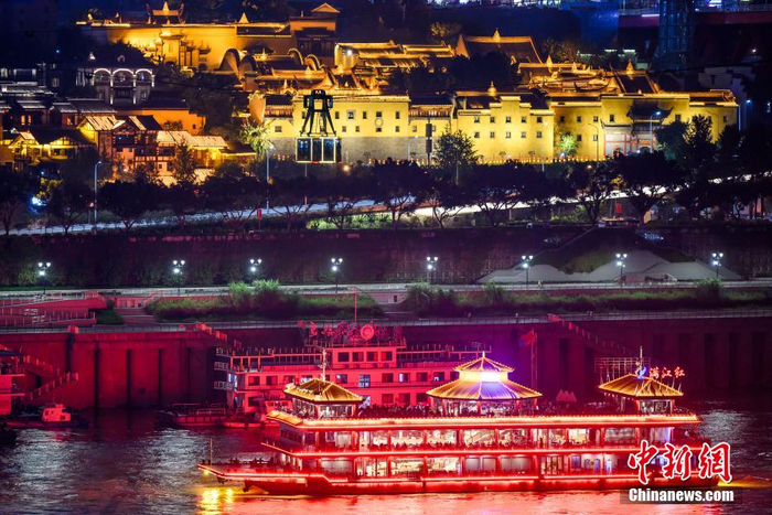 国庆假期 重庆假日经济红火