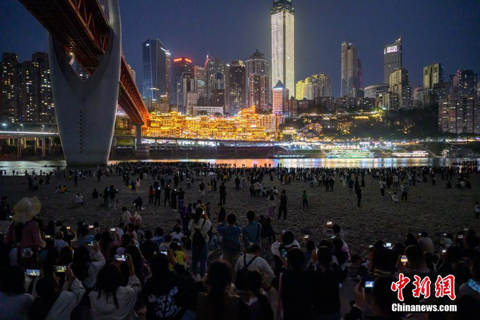 国庆假期 重庆假日经济红火