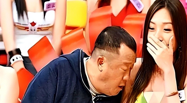 内娱的明星有多离谱,强吻袭胸掀衣服,“假戏真做”太可怕