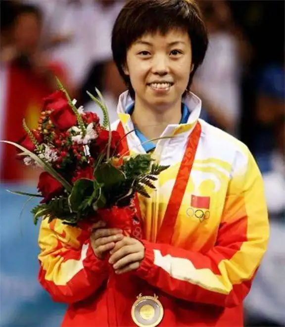 富商徐威：与袁立同居12年，分手后转身娶小20岁的世界冠军张怡宁