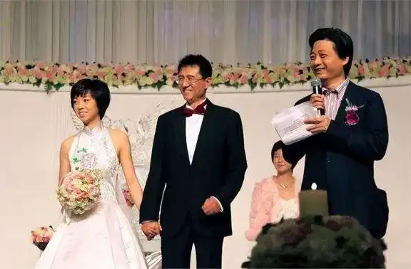 富商徐威：与袁立同居12年，分手后转身娶小20岁的世界冠军张怡宁