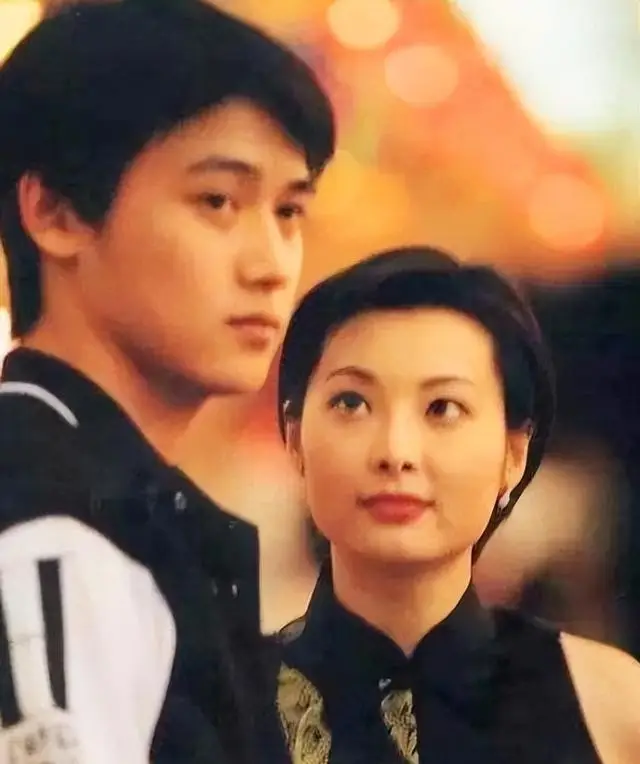 身价300亿富商徐威，宠袁立12年，缘何转身娶奥运冠军张怡宁？