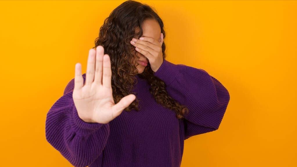 47岁女子阴毛变白和性功能有关系吗?医生:这是正常的衰老现象