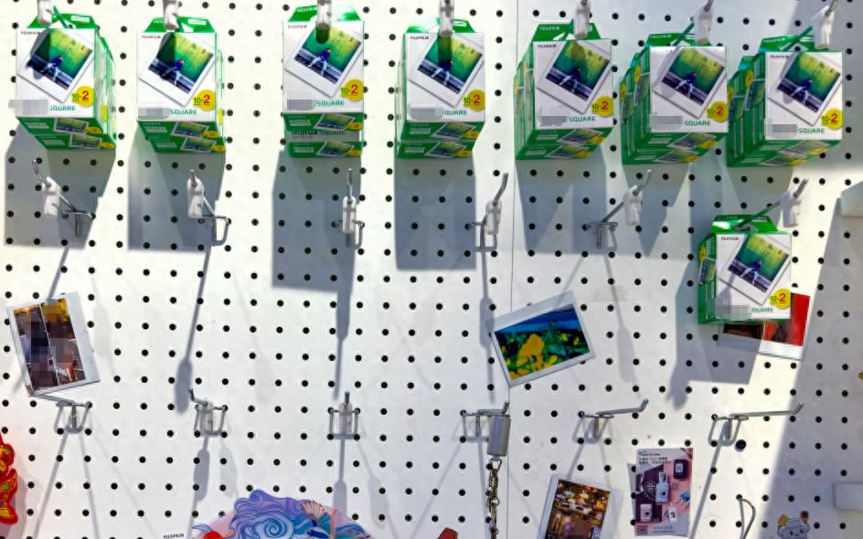 拍立得相纸拼团陷“跑路门”，平台不能置身事外 | 新京报快评