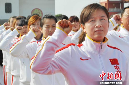 备战2012奥运 国家飞碟射击射箭队举行启航仪式