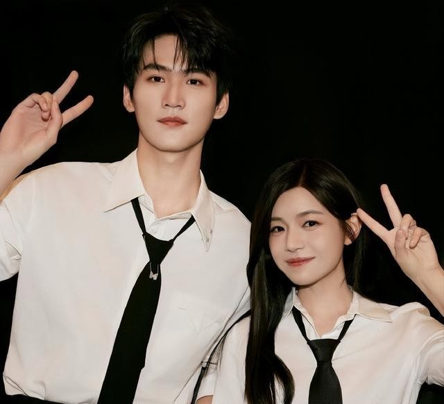 狗仔曝某姐弟恋CP假戏真做！陈妍希周柯宇被猜测，细节都对上了