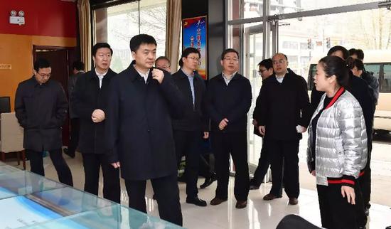 河北省委常委、副省长，雄安新区党工委书记陈刚到雄安新区信访中心接待大厅调研