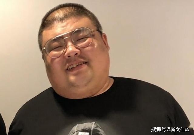 29岁网红泡泡龙去世！专业网友称其面部发黑，肝脏早已不堪重负