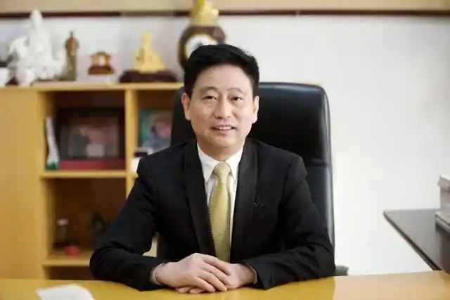 湖南醴陵富豪许君奇发迹史,从挑浆工到董事长,现身价二十亿