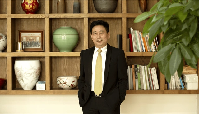 湖南醴陵富豪许君奇发迹史,从挑浆工到董事长,现身价二十亿