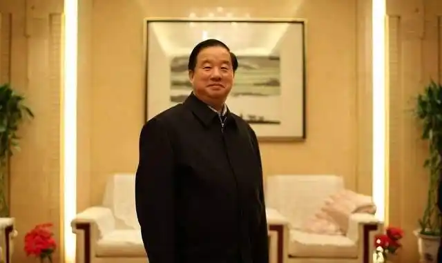 湖南醴陵富豪许君奇发迹史,从挑浆工到董事长,现身价二十亿