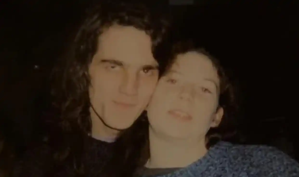 喝水过量真会“水中毒”！英国女子因喝水过多去世，医疗机构致歉