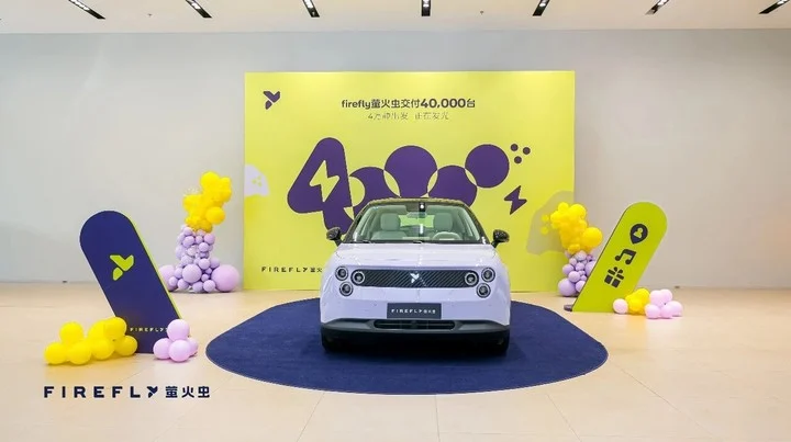 早报｜笔记本、手机集体提价/美的空界M5空调上架，采用海思AI芯片/小米17 Air原型机曝光