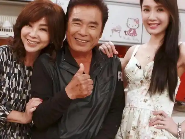 雷洪再婚享甜蜜生活，71岁与22岁娇妻共筑爱巢