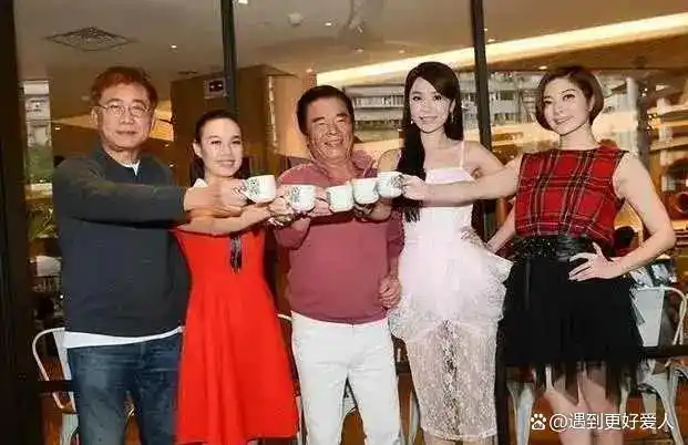 71岁雷洪家中六妻共居，每位每月享7万生活费，近日又添新娇妻