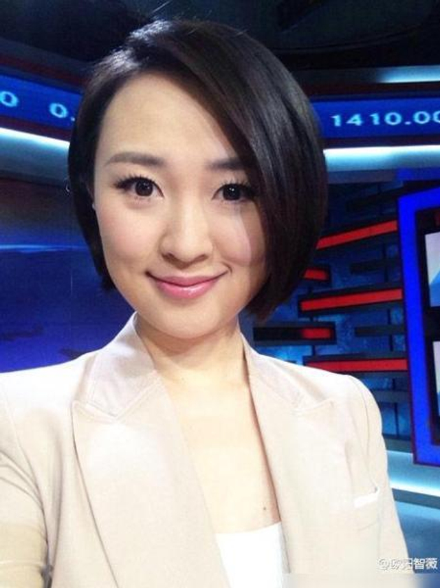 央视财经频道"地震" 谁是被带走的女主播?