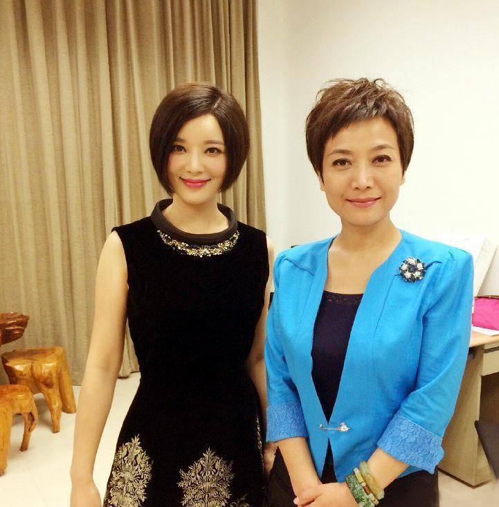 贺红梅：从河北秦皇岛走出的电视著名主播，至今婚姻成谜