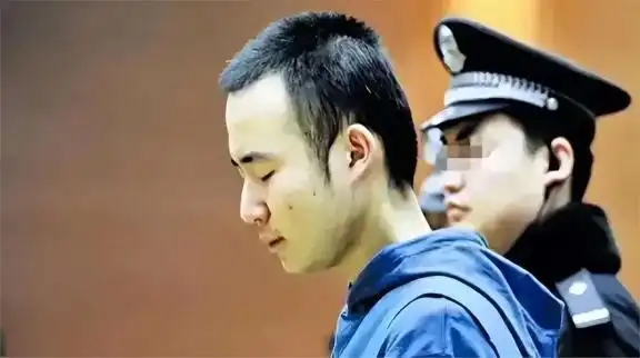 惊人！大学生药家鑫被判死刑，捐眼角膜请求竟被父亲这样拒绝