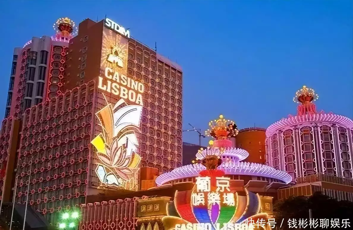 赌王何鸿燊去世一年才下葬，不是因为风水，而是与李嘉诚妻子有关