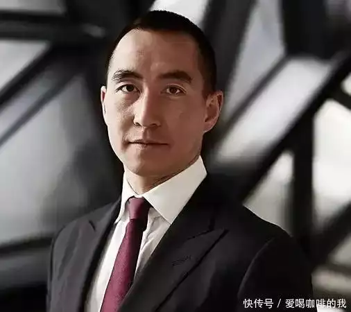 盘点赌王何鸿燊的17个子女及现状，大房最惨，二房成最大赢家！