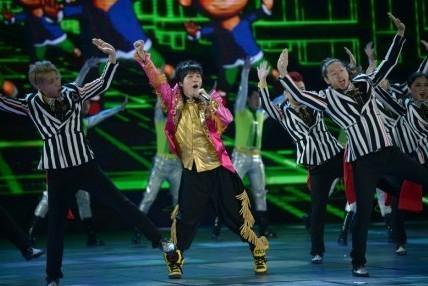 大张伟与经纪人恋情曝光 揭大鹏前经纪人污蔑大张伟吸毒