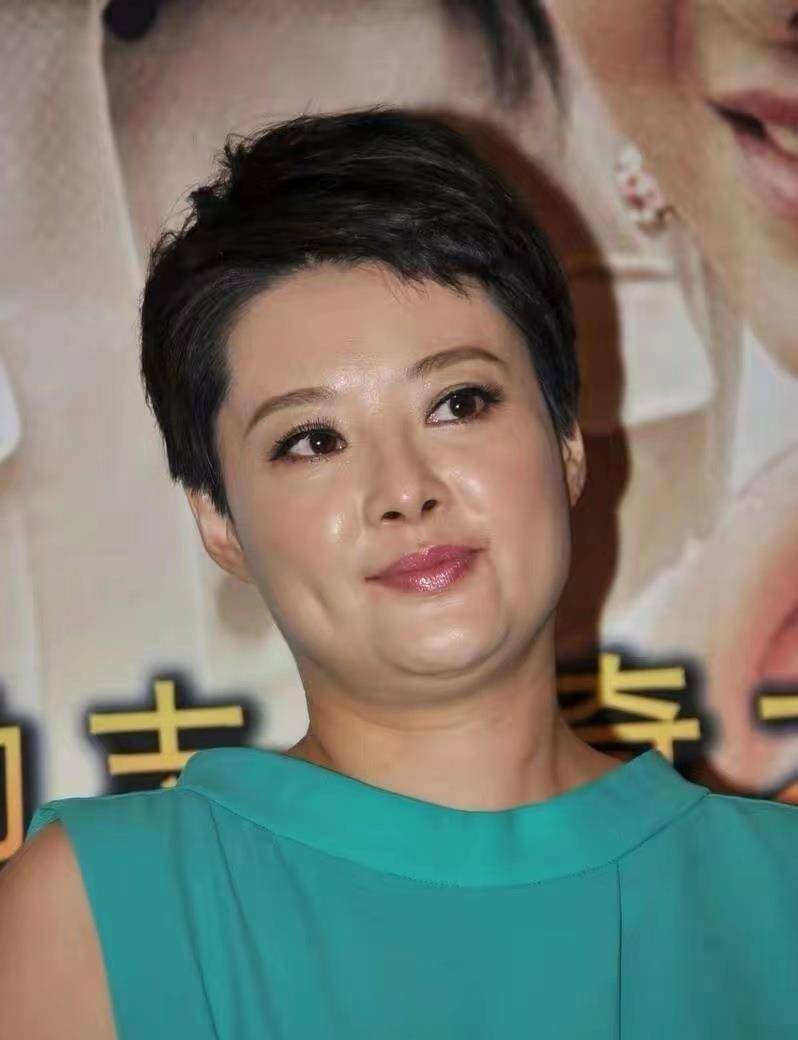 年轻时倾国倾城，老了却成“土肥圆”，这6位发福的女明星好可惜