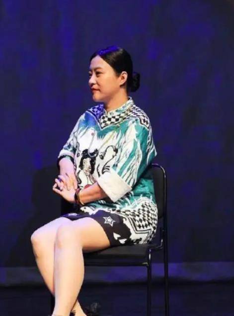 年轻时倾国倾城，老了却成“土肥圆”，这6位发福的女明星好可惜