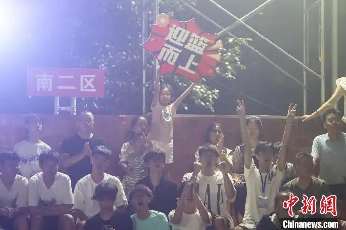 江西“村BA”在“红色故都”江西瑞金激情开赛