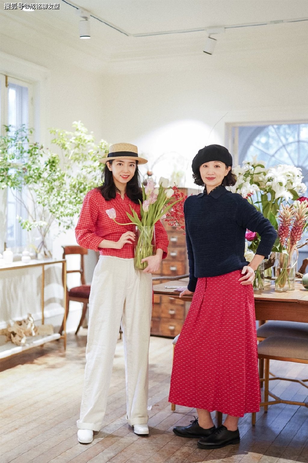 女人过了60岁别总穿裤子，试试洋气百搭的裙子，减龄舒服又时髦