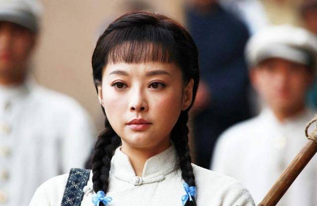 与袁立同居12年的富商徐威，为何转身娶了乒乓球世界冠军张怡宁？