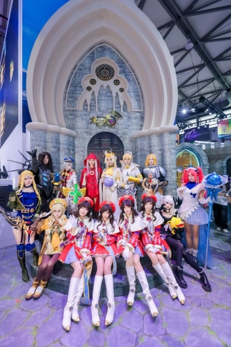 《龙之谷世界》引爆世纪华通展台：二转时代开启，百万冒险家共赴阿尔特里亚