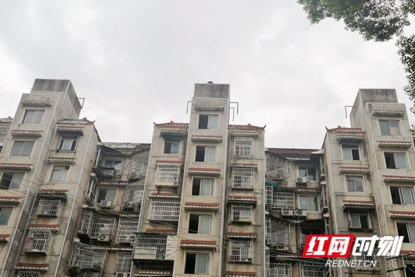 社区宣传用上“5G武器”云喇叭楼顶开播