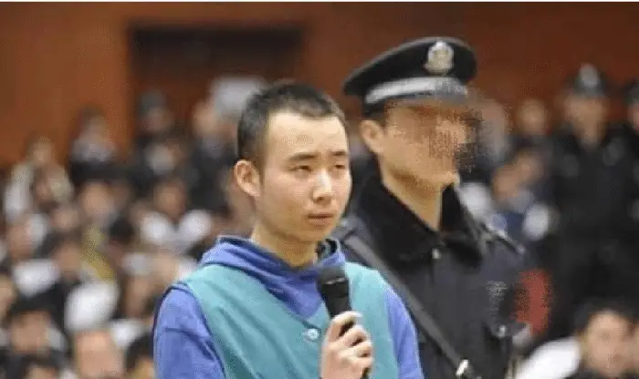 药家鑫被判死刑，行刑前愿望仍被拒绝，父亲：希望他把罪恶都带走